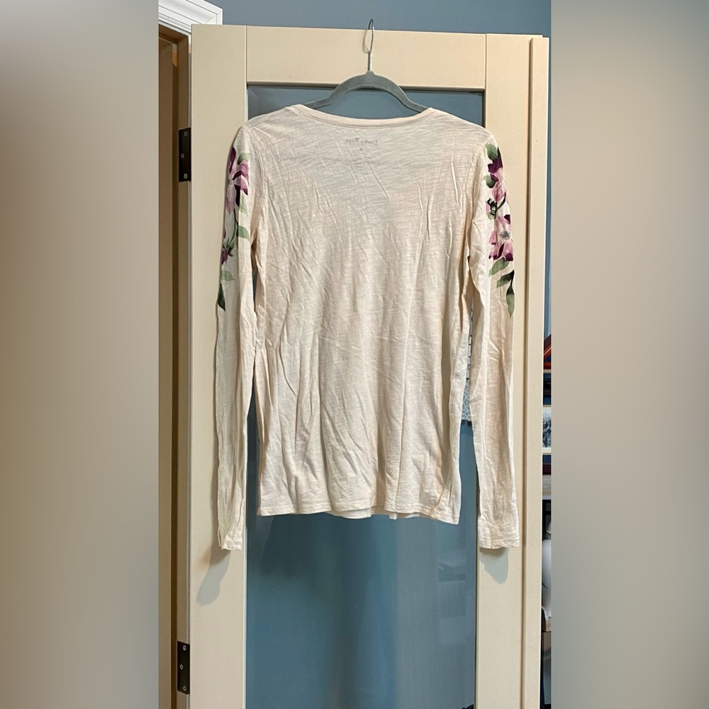💜🌸Lucky Brand Floral V-Neck Longleeve Top - Picture 3 of 4